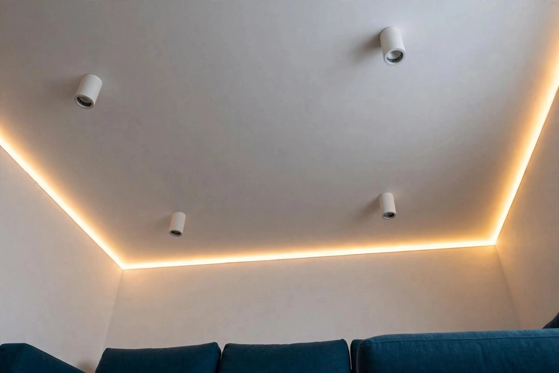 plafond-salon-bleu